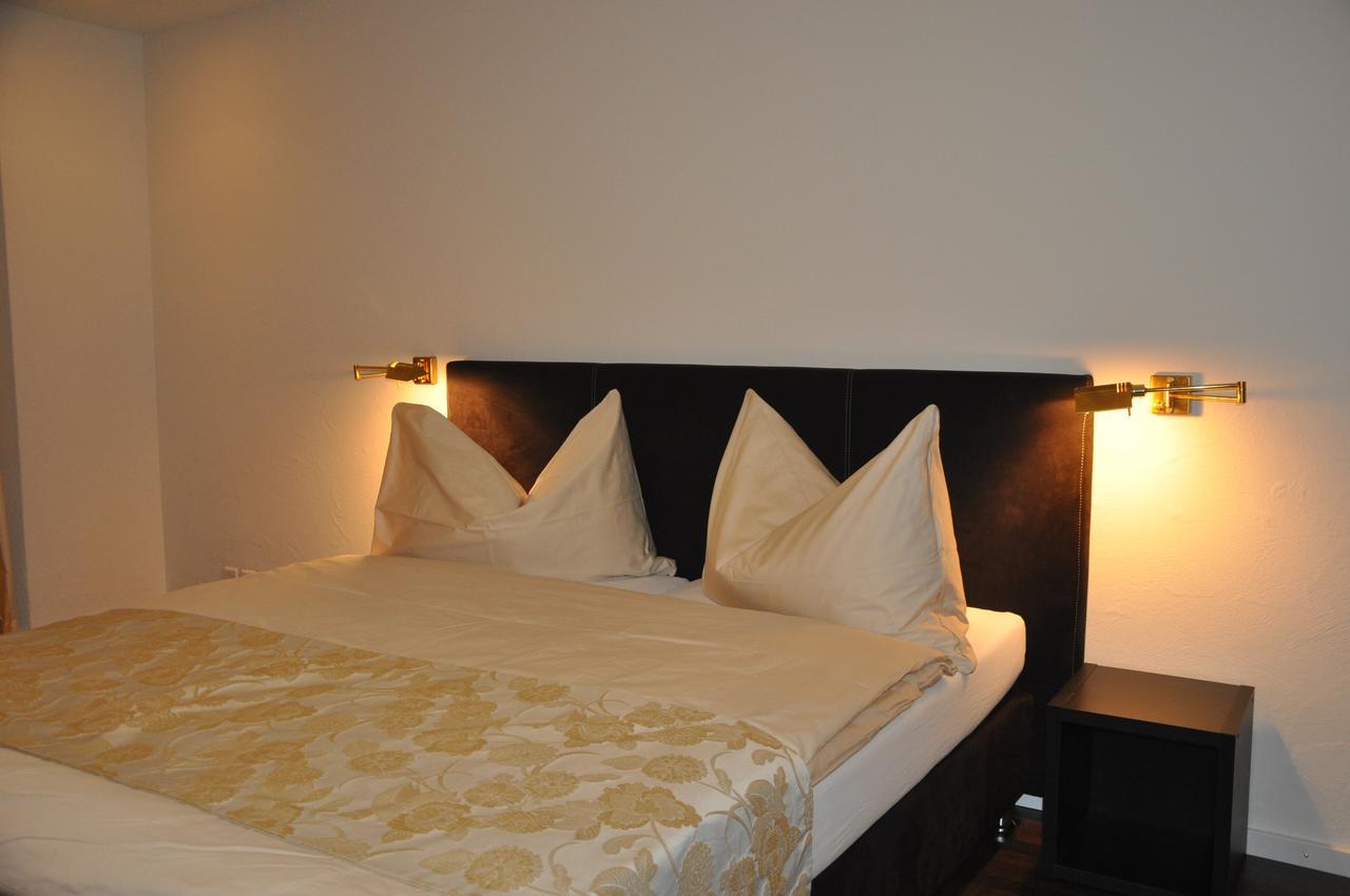 Hotel Loewen Mellingen 객실 사진